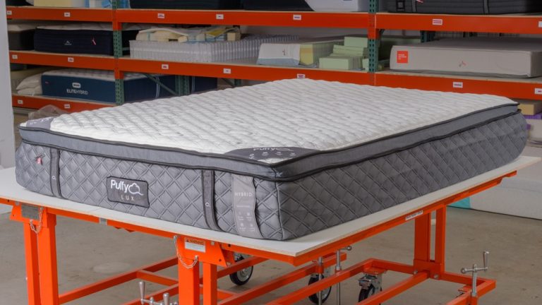 Puffy Lux Hybrid Vs Helix Midnight Luxe