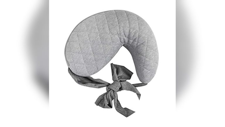Best Breastfeeding Pillow for Football Hold