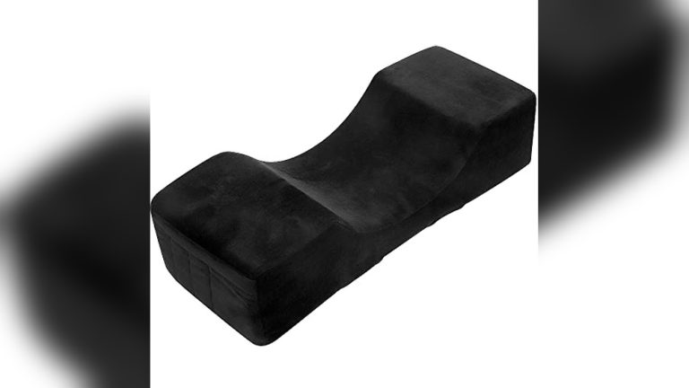 Best Pillow for Lash Extensions